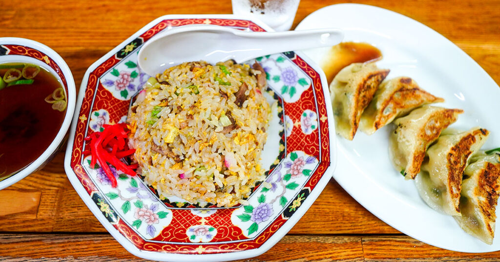 北上『らーめん知床』雪国の町中華 深夜に激混み！ノンベエたちが最後に吸い込まれる老舗の人気店