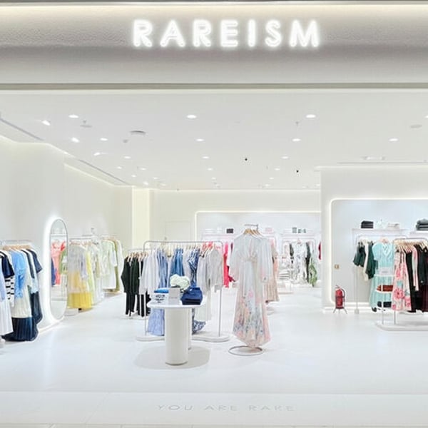 レアリズム、ハイデラバードに第4号店をオープンし、インドでのプレゼンスを強化 – FashionNetwork 日本 レアリズム、ハイデラバードに第4号店をオープンし、インドでのプレゼンスを強化 - FashionNetwork 日本