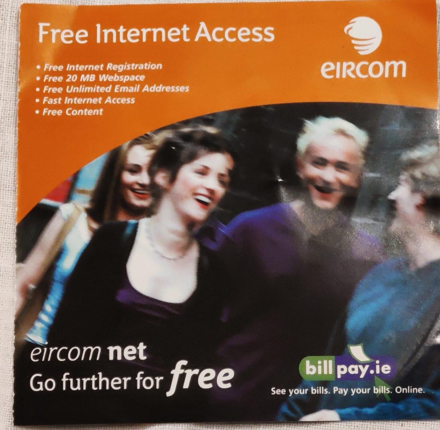 20MB の Web スペースを探している人がいるとしたら...