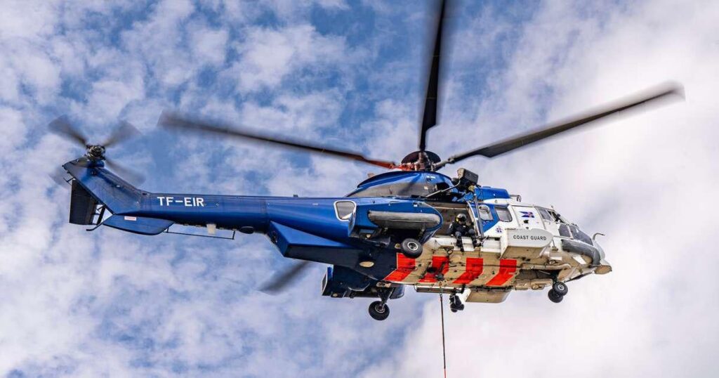 南アイスランドのファグルホルスミリで重大交通事故