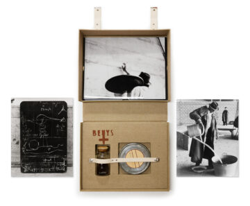 拡大画像を表示する