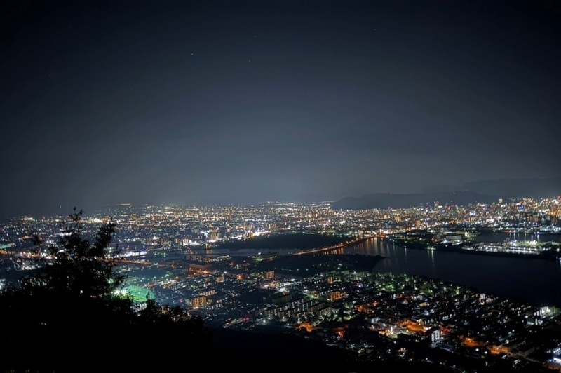 高松の街を一望できる夜景スポット「五色台」Google Pixel 8で撮影した夜景