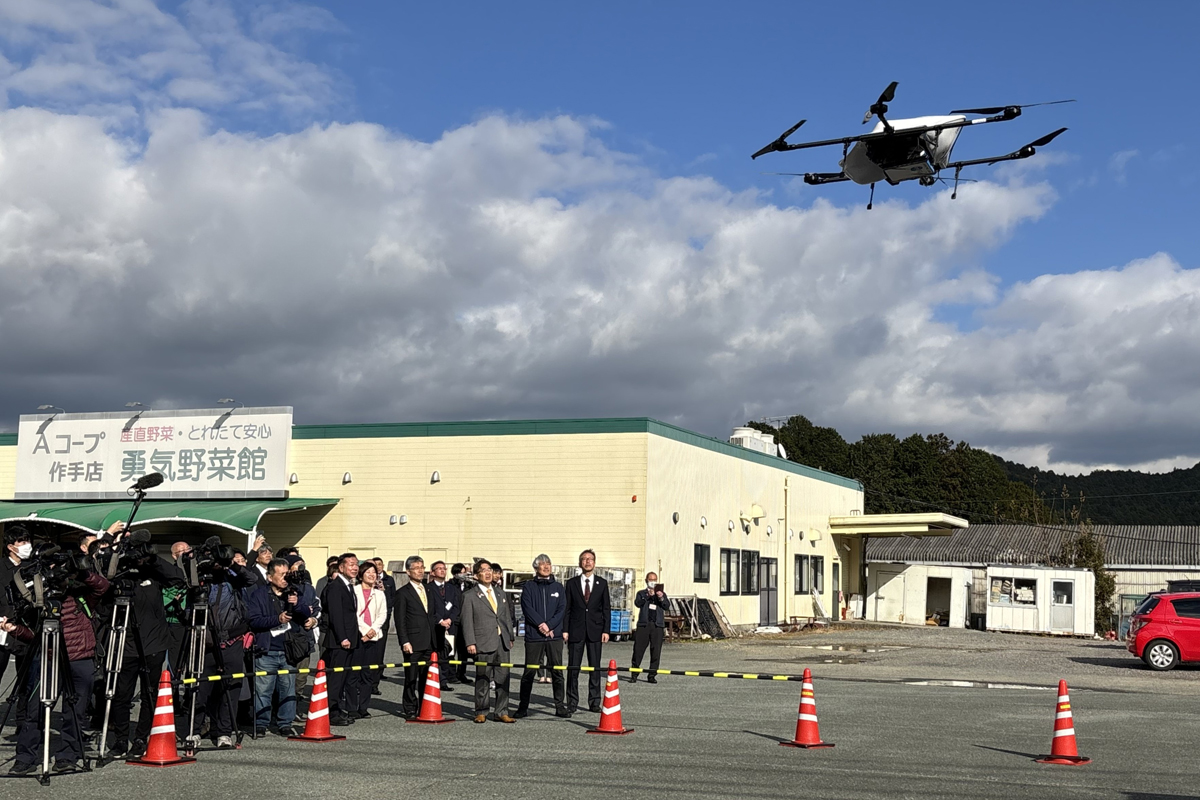 20251201seino03 - セイノーHDほか／愛知県新城市でドローン活用「新スマート物流」の実証実験