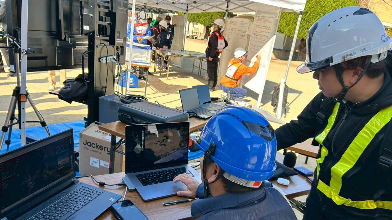 内閣府・広島県・福山市連携、ドローン4機同時運用による大規模防災訓練を実施
