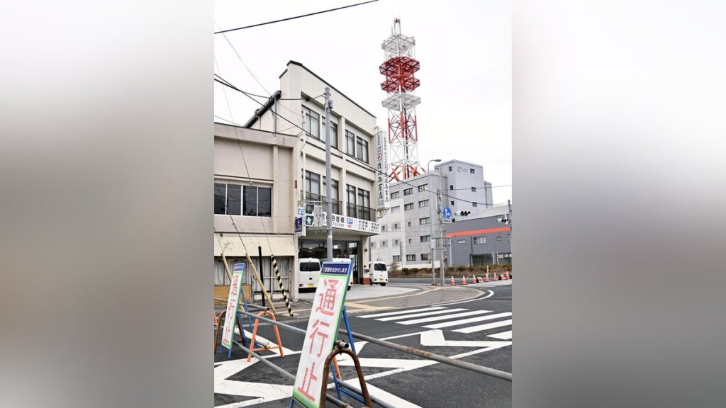 後発地震で５５年前の鉄塔が倒壊の恐れ、周辺４８世帯に避難指示…修復完了は年明けの見通し - 読売新聞オンライン
