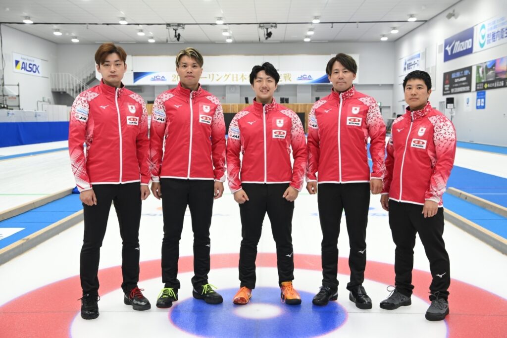 カーリング男子日本代表ミラノ・コルティナ五輪出場ならず…中国にコンシード負けで悔し涙、女子とのアベック出場かなわず - Yahoo!ニュース