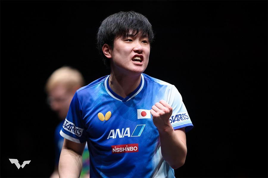 張本智和 世界2位の中国・林詩棟に競り勝ち決勝進出！ファイナルズ初V・年間王者に王手【卓球 WTTファイナルズ香港】（テレ東スポーツ） - Yahoo!ニュース