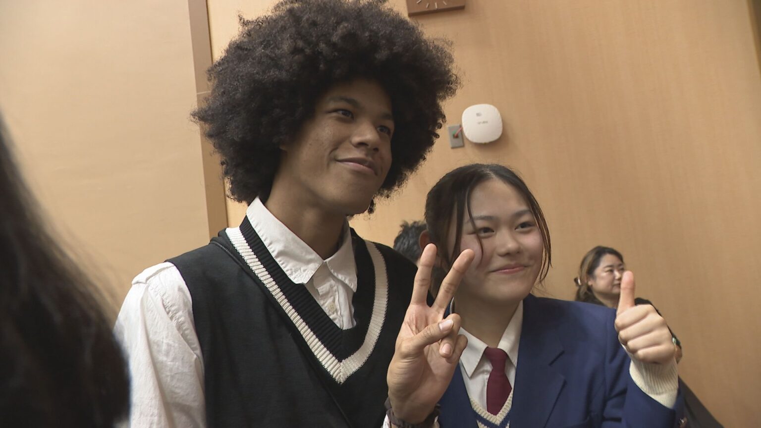 見るものすべてが新しくて授業も今まで経験したことないものばかり アメリカ軍岩国基地のペリーハイスクールと姉妹校提携で調印　山口（ｔｙｓテレビ山口） - Yahoo!ニュース