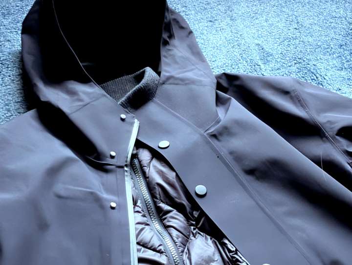 ユニクロ「欧州逆輸入コート」とインナーダウンで寒さ＆冷たい風シャットアウト計画 | GoodsPress Web