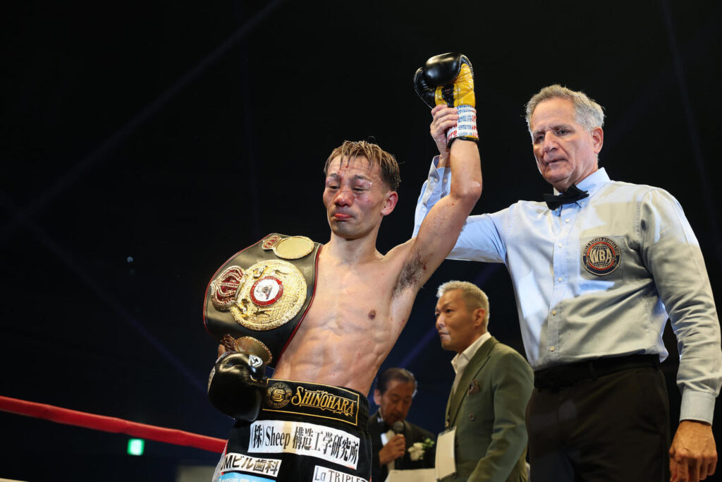 【ボクシング】死闘!堤聖也が防衛 判定2-1でドネア撃破「ギリギリでした」ダウン寸前から攻勢(日刊スポーツ) – Yahoo!ニュース 【ボクシング】死闘!堤聖也が防衛 判定2-1でドネア撃破「ギリギリでした」ダウン寸前から攻勢(日刊スポーツ) - Yahoo!ニュース