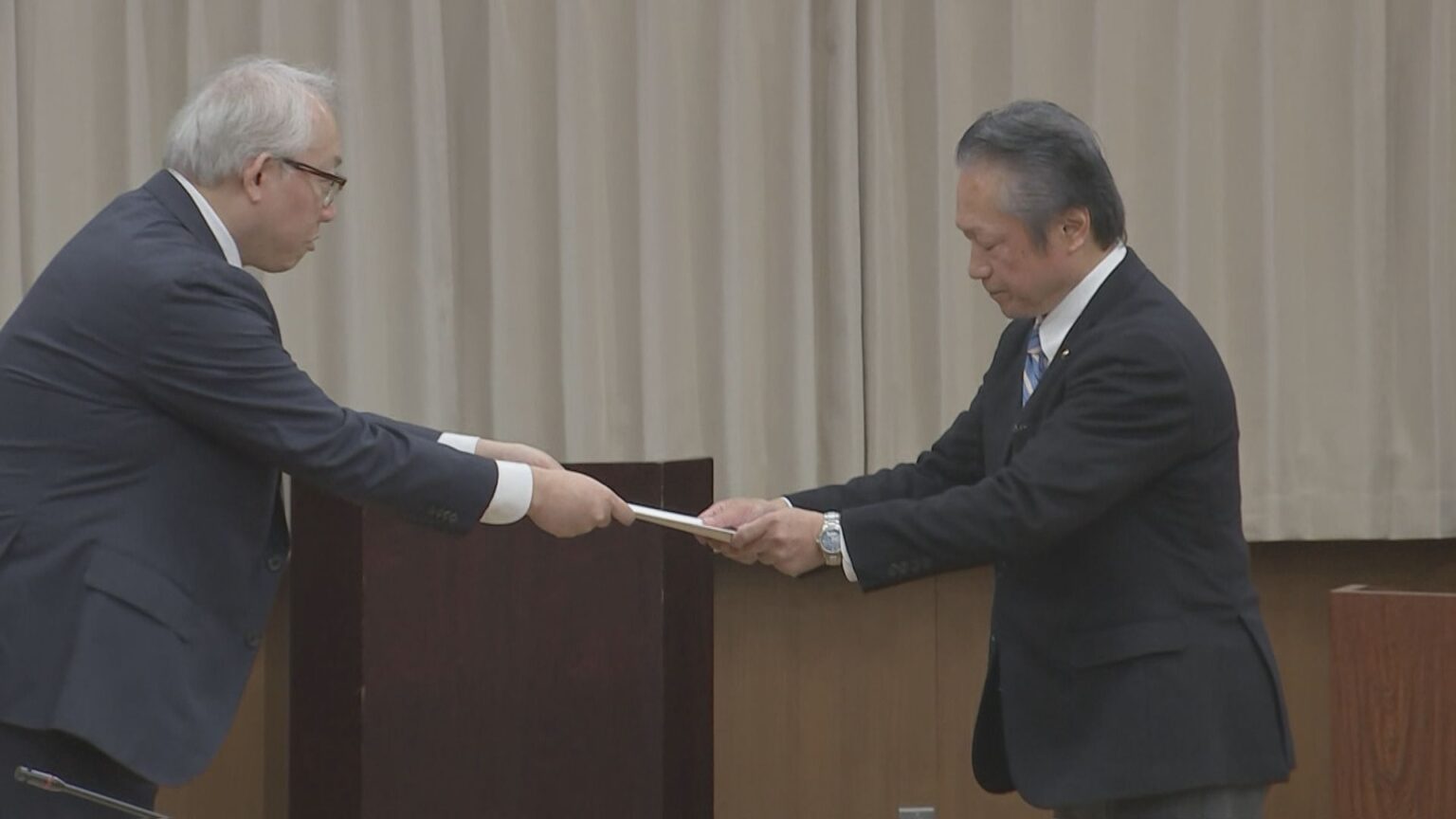 埼玉・八潮陥没事故　穴への進入方法や救助活動は“おおむね問題なし” 救助に関する検討委員会が八潮市長らに中間報告書を提出（TBS NEWS DIG Powered by JNN）