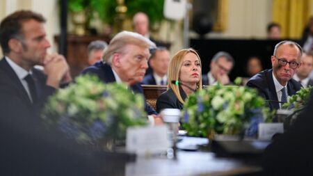 トランプ政権の「ひどすぎる国家安全保障戦略」で大ショック、いよいよ欧州は「アメリカ離れ」を決意しそうだ（東洋経済オンライン） - Yahoo!ニュース