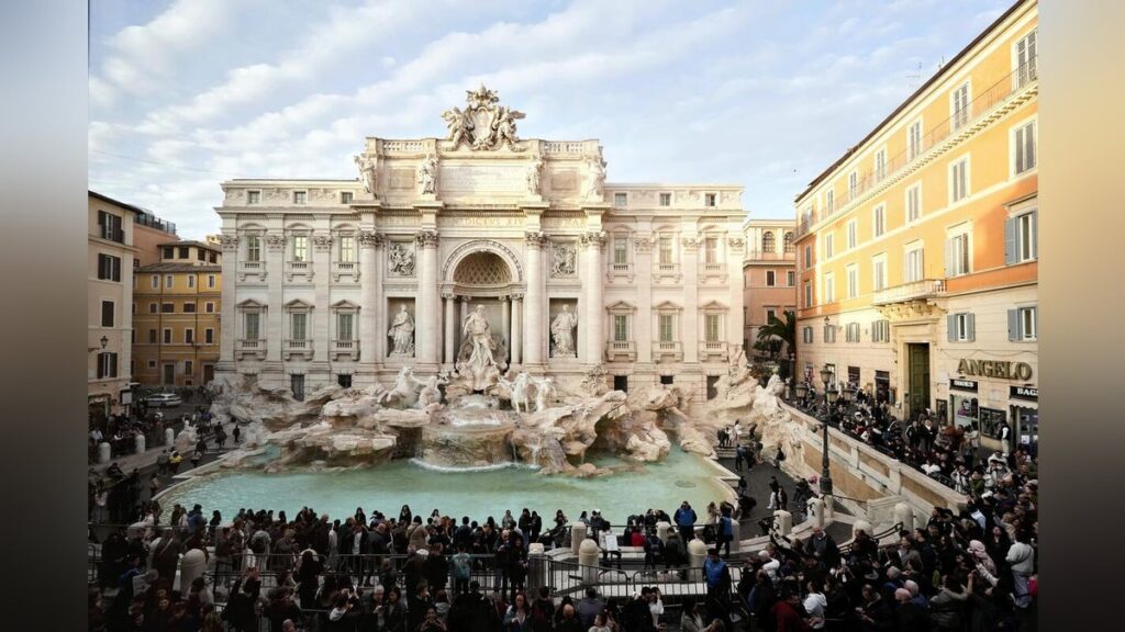 「トレビの泉」に入場料２ユーロ、オーバーツーリズム対策…年１２億円の収入見込む - 読売新聞オンライン