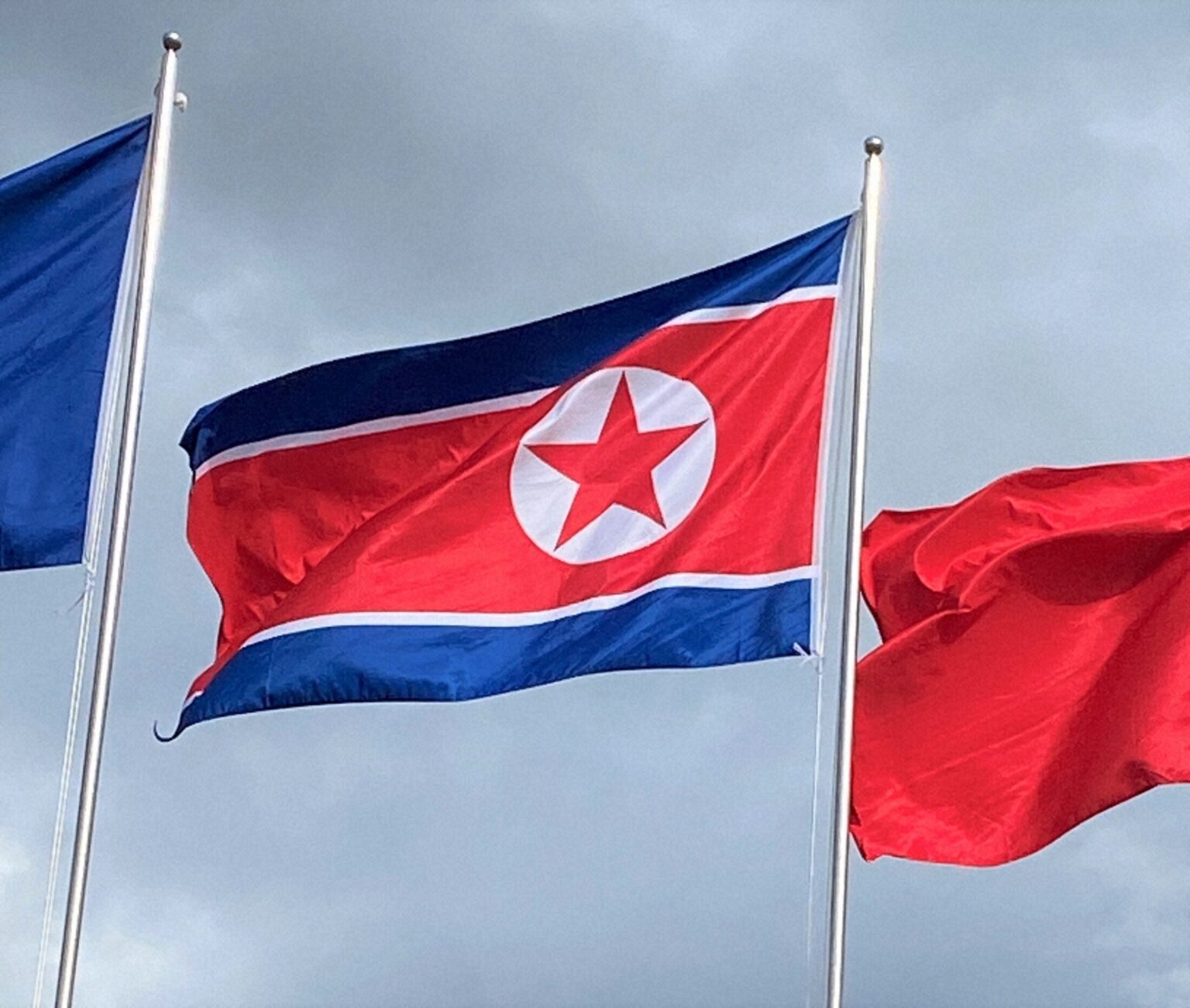 北朝鮮、官邸関係者の核保有発言に反発 「危険な妄動を断固阻止」（毎日新聞） - Yahoo!ニュース