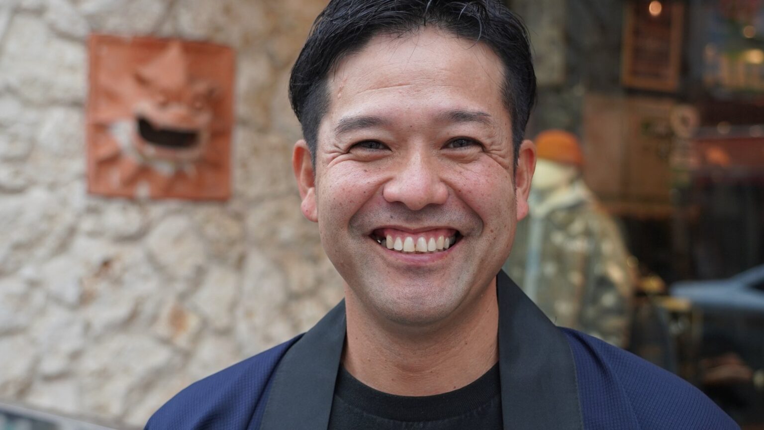 【 嫁ニー 】沖縄の芸能事務所代表の顔も持つ人気実業家・平良司さん　国際通りに構えた稼ぎ頭の店を畳み、人生を賭けた大勝負に（RBC琉球放送） - Yahoo!ニュース