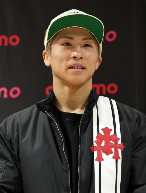 サウジアラビアから帰国し心境を語る井上尚弥（撮影・たえ見朱実）