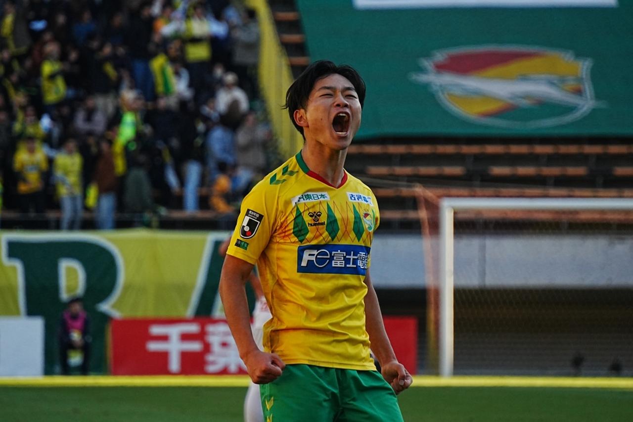 画像: J1昇格プレーオフ準決勝の大宮戦で、自身プロ初ゴールとなる同点弾を挙げた姫野（写真　縄手猟）