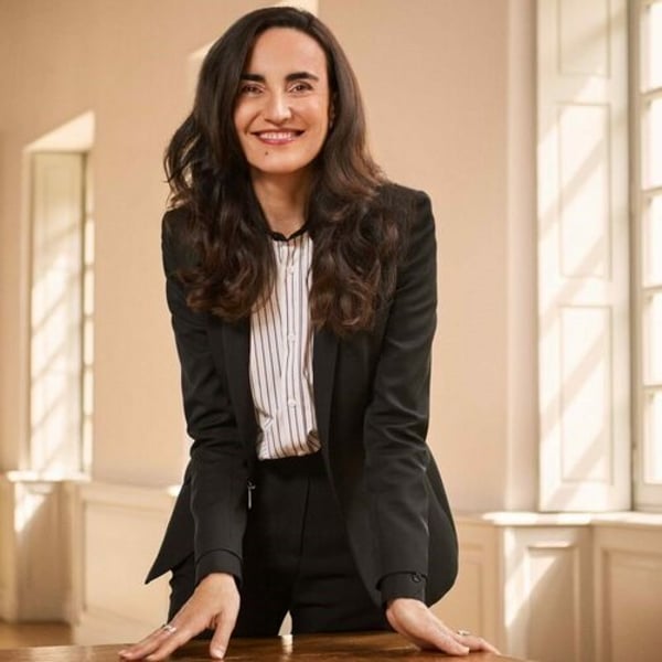 パンドラ、経営トップ交代を前倒し スペイン出身のベルタ・デ・パブロス=バルビエ氏が1月にCEO就任へ – FashionNetwork 日本 パンドラ、経営トップ交代を前倒し スペイン出身のベルタ・デ・パブロス=バルビエ氏が1月にCEO就任へ - FashionNetwork 日本