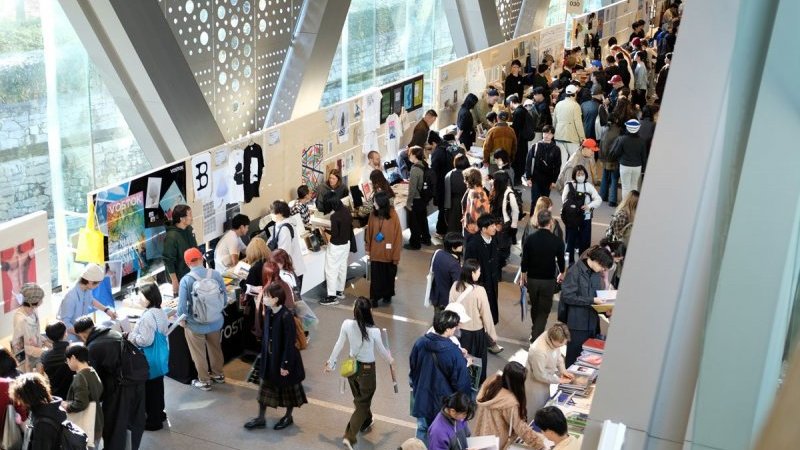 【TOKYO ART BOOK FAIR 購入品】韓国の建築本、イタリアの写真集…デザイン好き編集者が“会場で買った”、注目のアートブック5選　｜Pen Online
