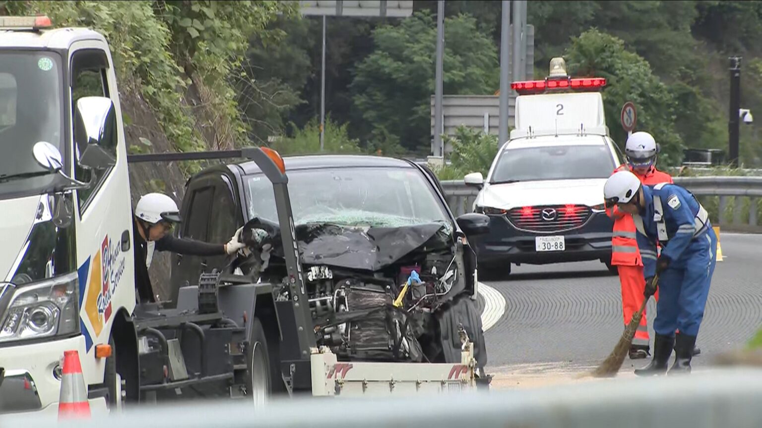阪和道の逆走事故、運転手の59歳男性を不起訴処分 「諸般の事情を考慮」過失認定は困難と判断 和歌山地検 阪和道の逆走事故、運転手の59歳男性を不起訴処分 「諸般の事情を考慮」過失認定は困難と判断 和歌山地検