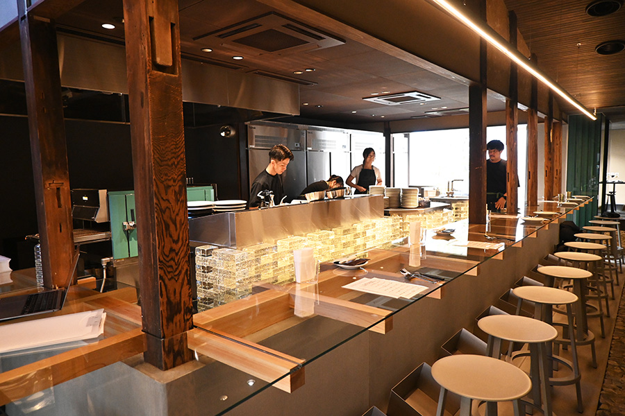 「400℃ PIZZA KYOTO」1階内観