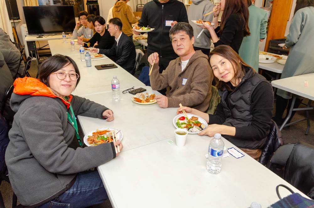 建友会第13回（2026年度）年次総会。2025年11月25日、バンクーバー市。写真　建友会。