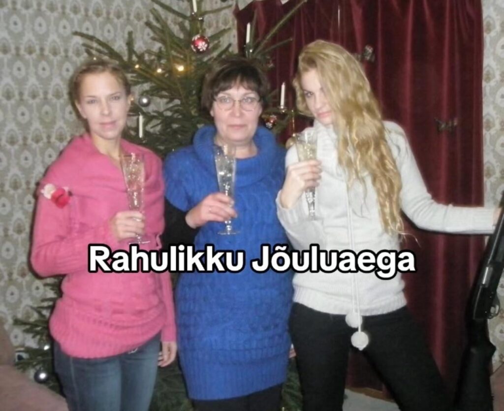 穏やかなクリスマスをお過ごしください。私たちのベスト 3 人の刑事が指名手配しています :)