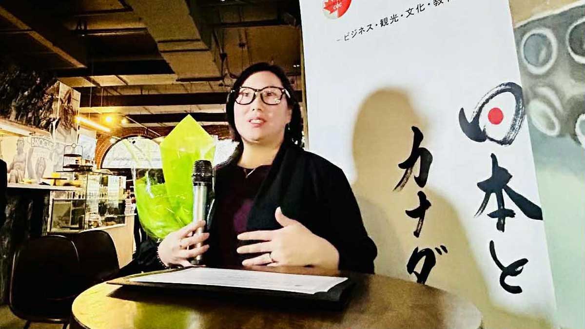 佐野文野氏