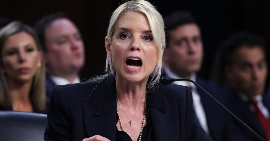 パム・ボンディ、トランプ氏の嘘で逮捕され投稿削除