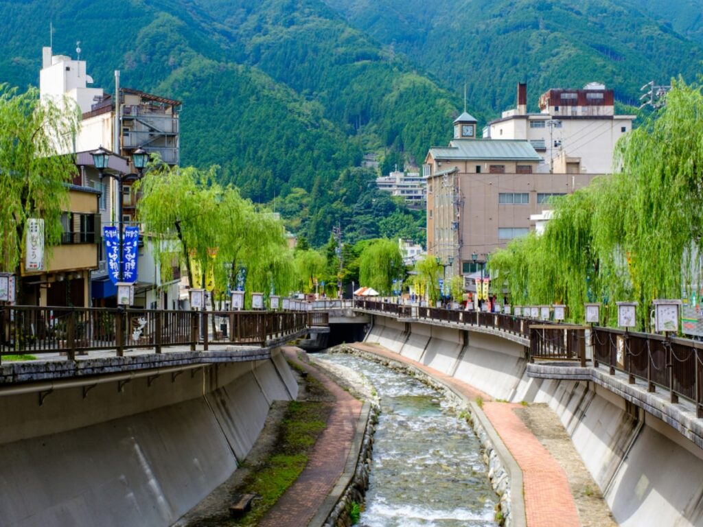 老後に住みたい「岐阜県の自治体」ランキング！ 2位「下呂市」を抑えた1位は？ 【2025年調査】 - All About ニュース