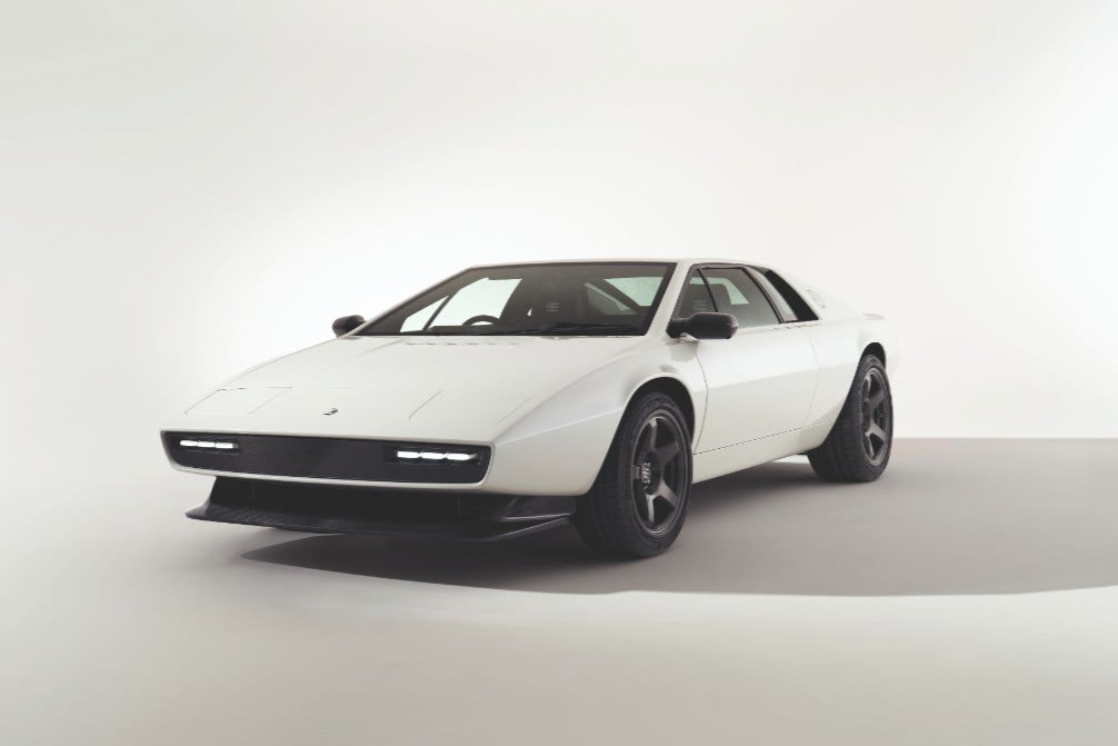 ロータス・エスプリS1のリマスターバージョン！アンコールS1ほか、ニューモデル発表が相次ぐ | octane.jp | 美しい車と暮らす