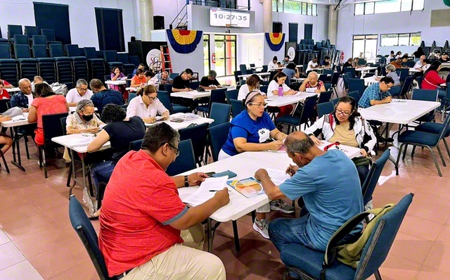 求道の心で研さんを重ねてきたパナマの友（11月30日、パナマ文化会館で）