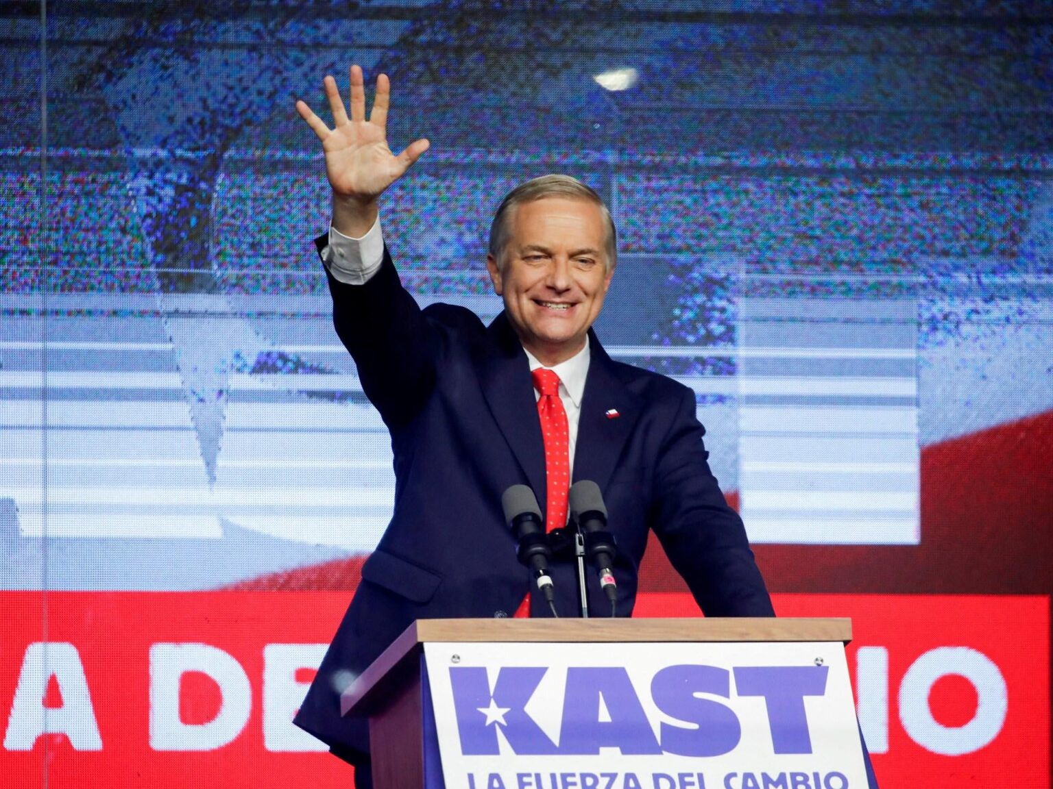 チリ大統領選挙、極右候補ホセ・アントニオ・カスト氏が勝利
