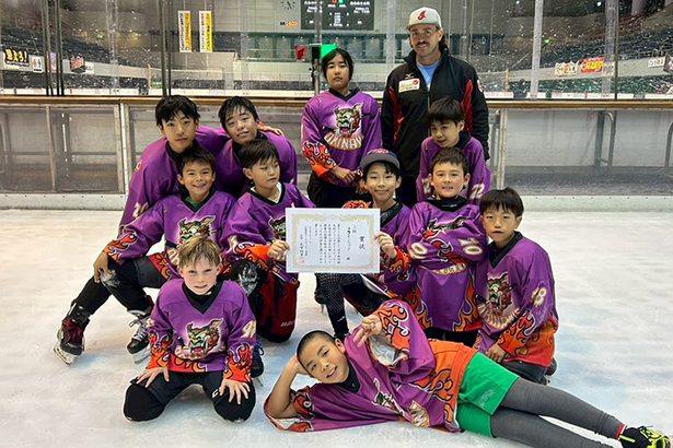 中学生沖縄・熊本合同3位 アイスホッケージュニア 小学生も3位