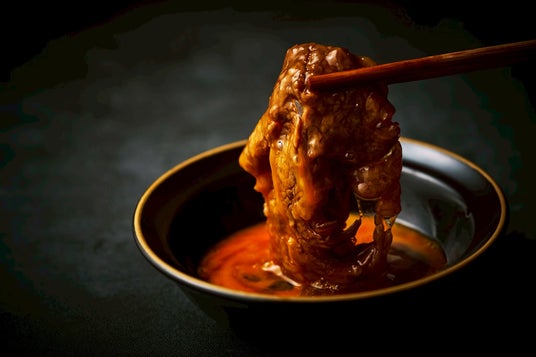 【京都・烏丸】極上の但馬牛・神戸牛すき焼き・和牛カツ・和牛ひつまぶしを味わい尽くす専門店「和牛 すき焼き 京都五天五 烏丸」が11/5オープン。「八代目儀兵衛」の特別なお米を使用。 - 烏丸経済新聞