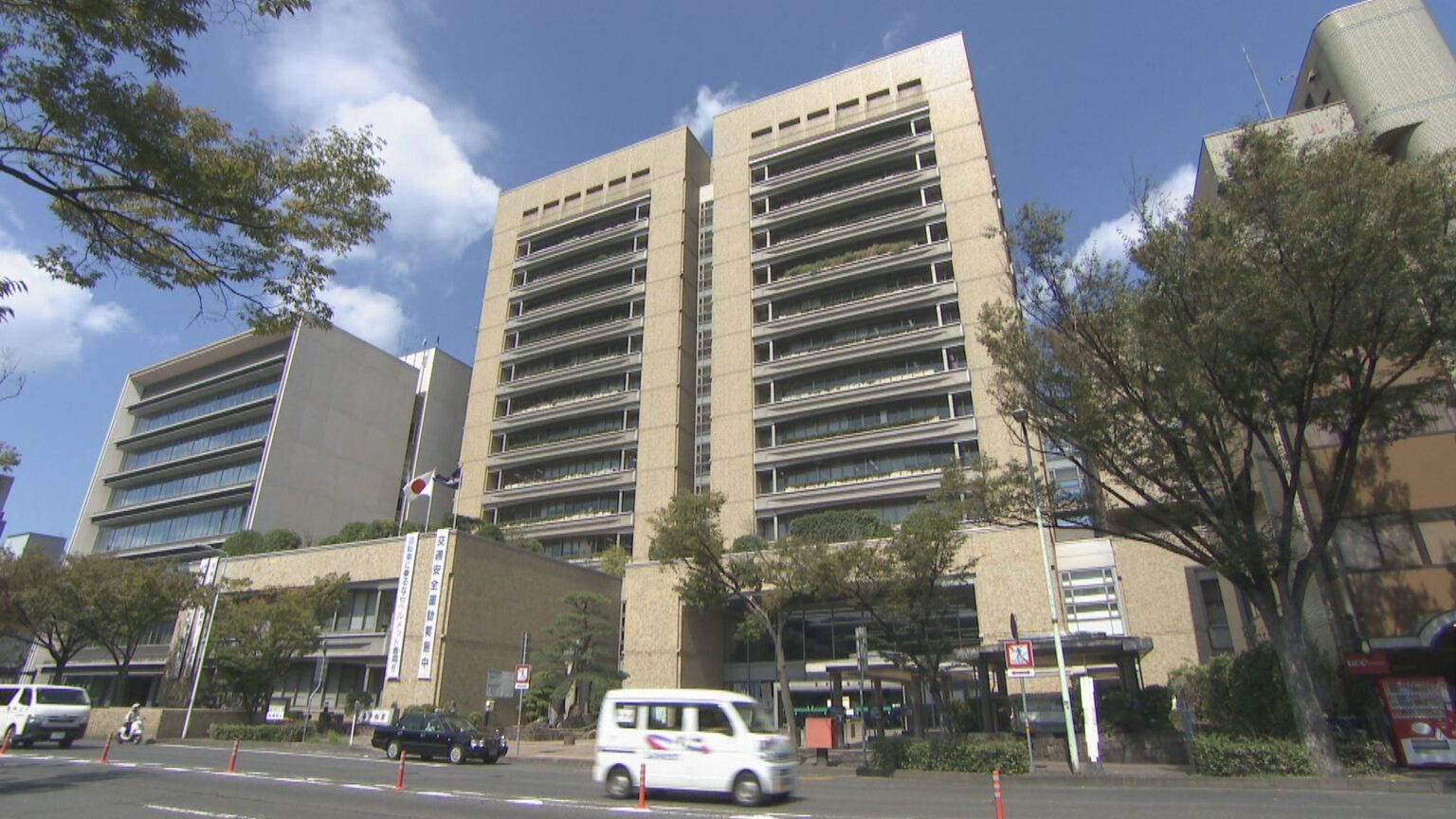 高松市役所の女子トイレに小型カメラを設置か　高松市職員の男(45)を逮捕　香川 | KSBニュース | KSB瀬戸内海放送