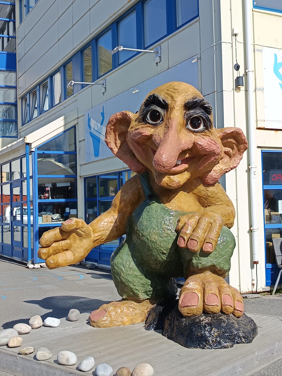 ここだと思います... 😃😃