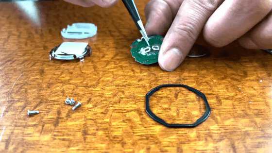 CASIOの伝説的デジタルウォッチ「F-91W」の交換用オープンソース基盤「Sensor Watch」 - 画像