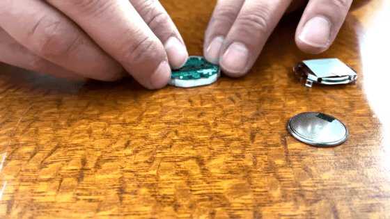 CASIOの伝説的デジタルウォッチ「F-91W」の交換用オープンソース基盤「Sensor Watch」 - 画像