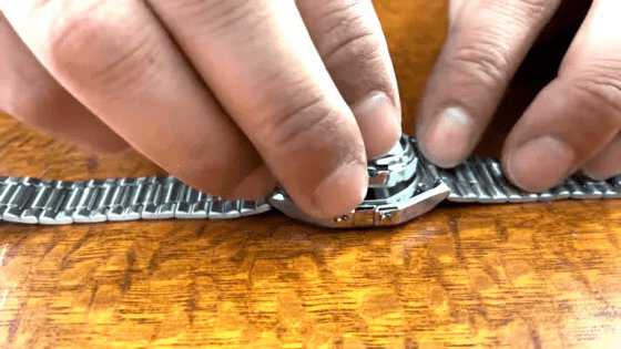 CASIOの伝説的デジタルウォッチ「F-91W」の交換用オープンソース基盤「Sensor Watch」 - 画像