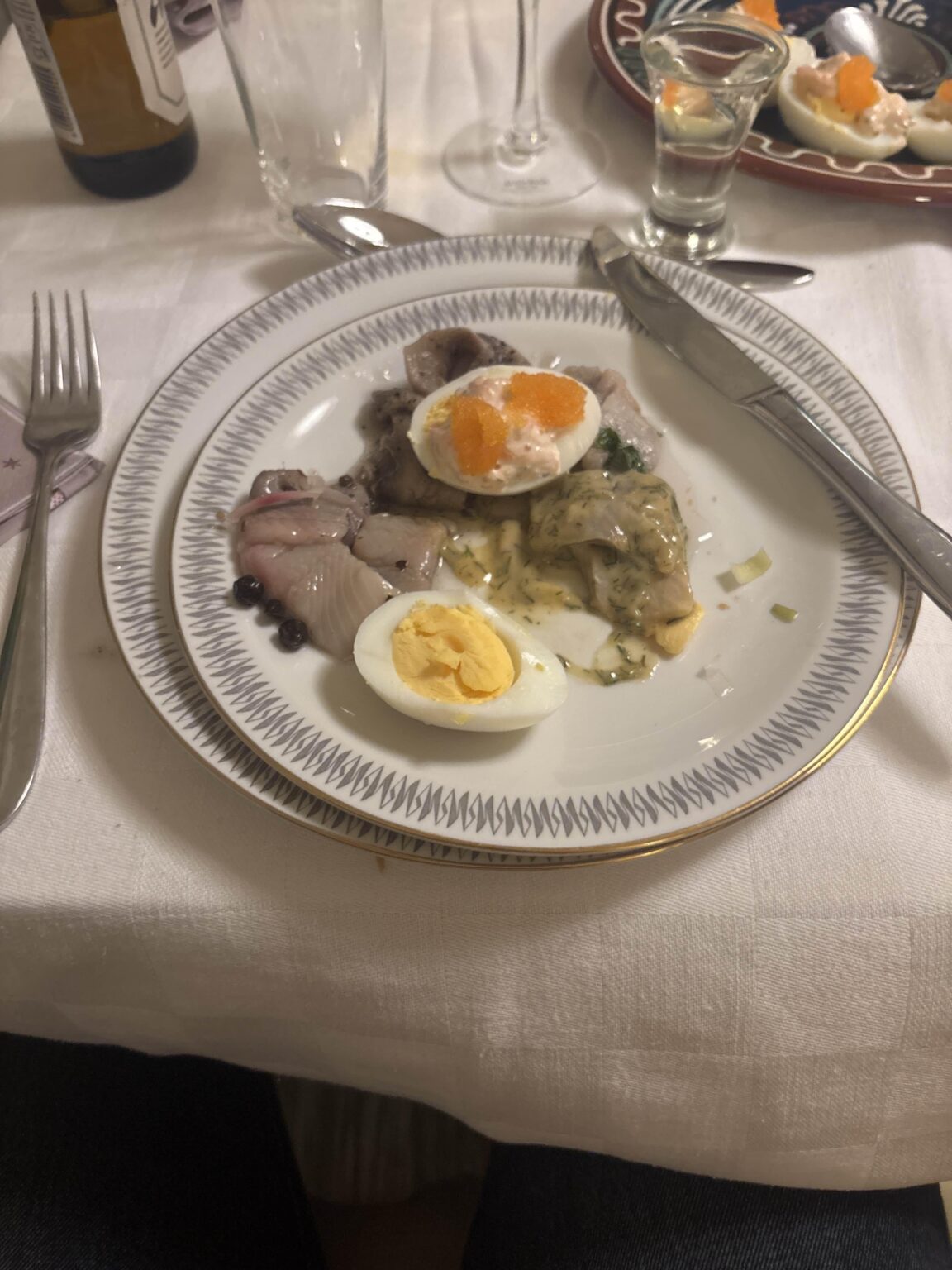 我が家（スウェーデン）でやっているように、クリスマスディナーを作るように頼まれました。今日の私は人気がありません、本当の動揺が引き起こされました。