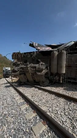 メキシコ南部で脱線、13人死亡 旅客列車、98人負傷 - 北海道新聞デジタル