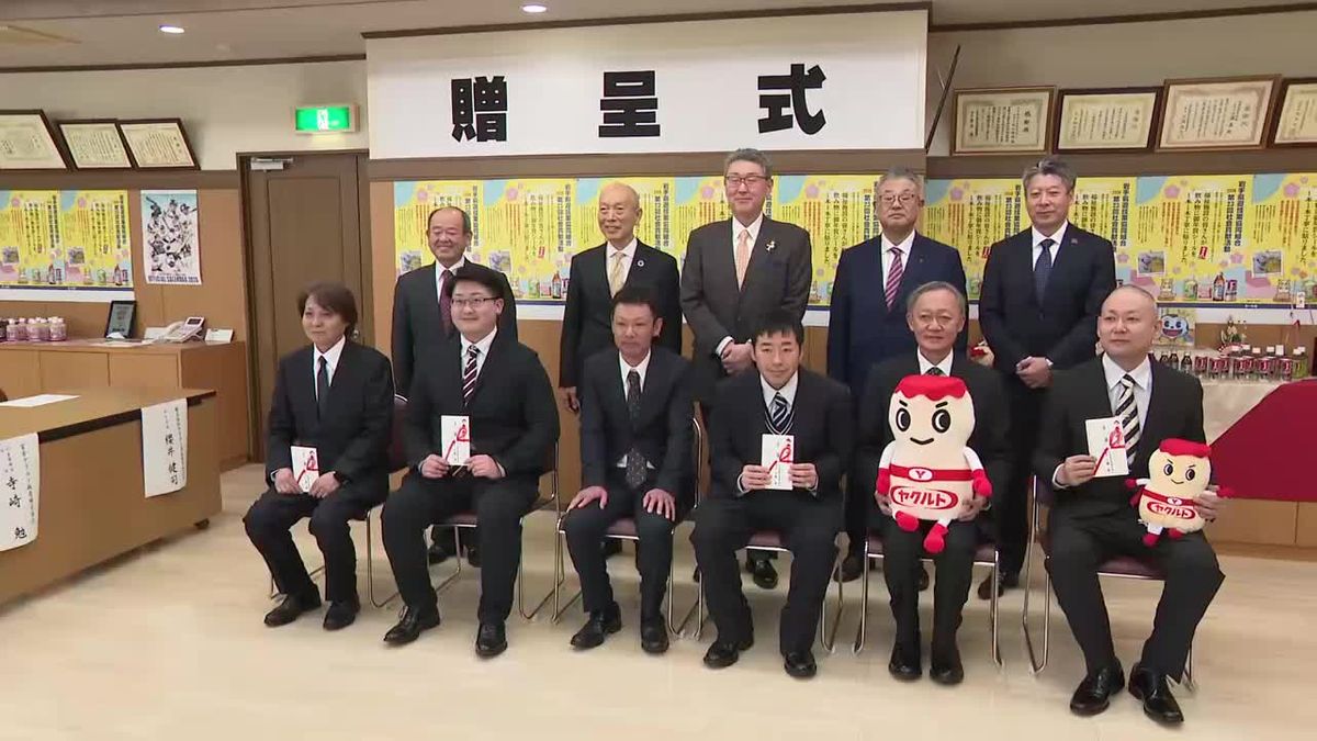 福祉施設に支援金 岩手県遊技業協同組合が贈呈