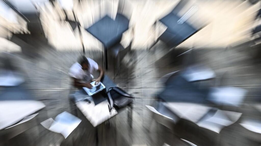 Istat: イタリア企業における AI の使用は 1 年間で 2 倍に増加しており、現在では大企業の半数以上がこれに関与していますが、83.6% は AI テクノロジーをまったく導入していません