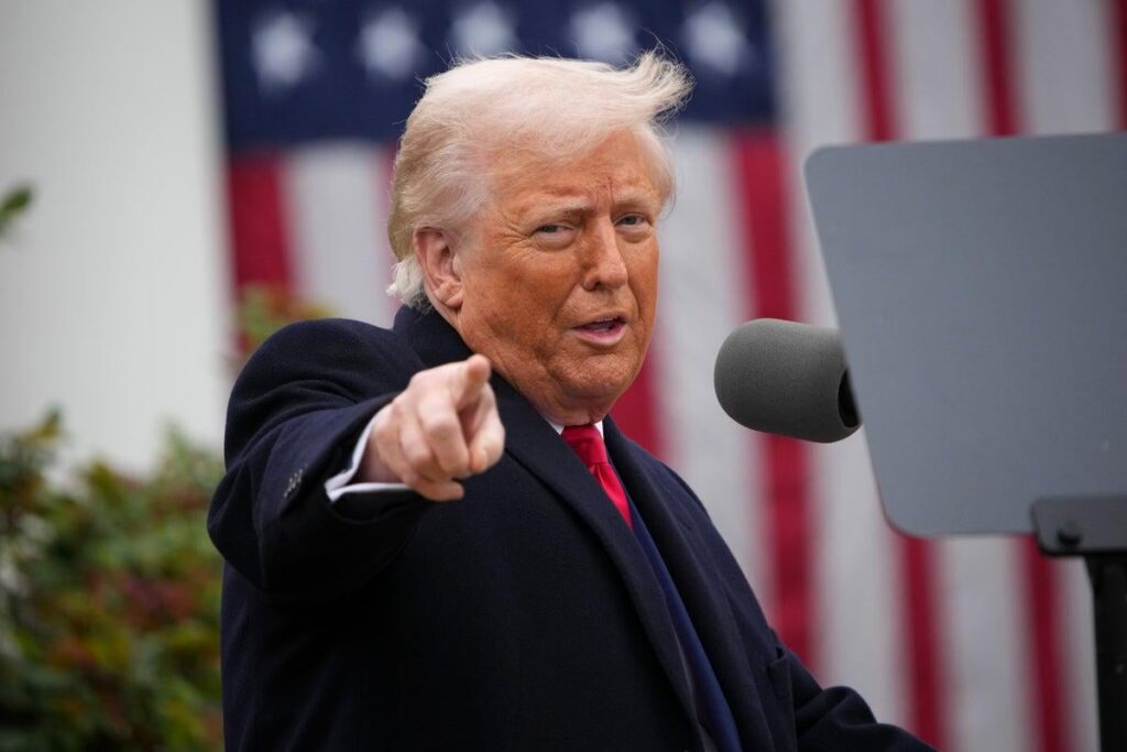 破産件数が15年ぶりのピークに達し、トランプ大統領の関税が非難される