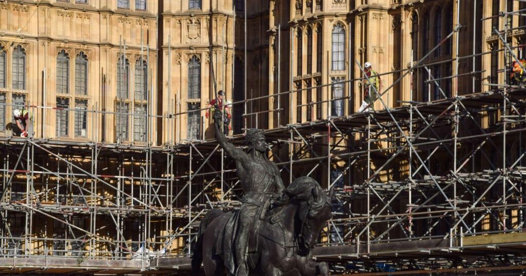 国会議員らが英国議会を議員辞職すると「150億ポンドの費用がかかる」