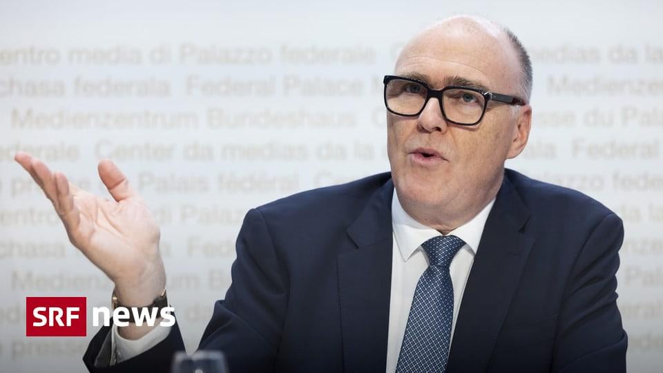 連邦議会のインタビュー - フィスター氏は「精神的な国防」2.0を呼びかける