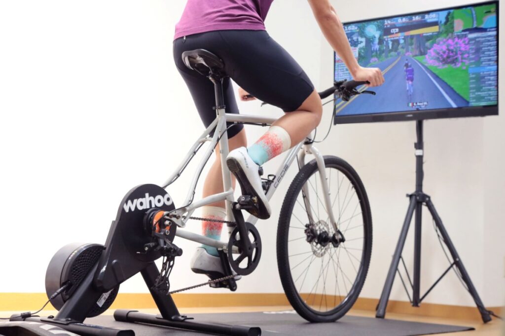 冬も夏もインドアライドで快適！　Zwiftを気軽に始めるなら「Wahoo KICKR CORE 2」 | Bicycle Club