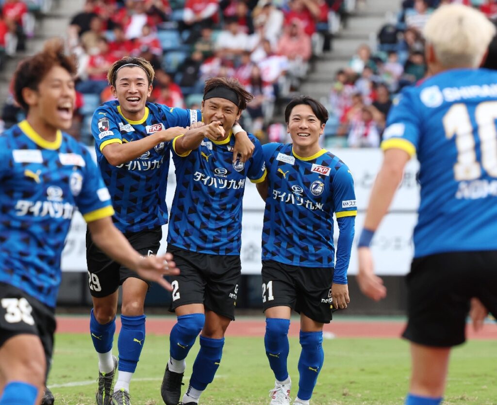 【苦境 トリニータ「最低限」の残留】監督交代、好転せず　「意識の低さ」指摘の声 - 大分のニュースなら 大分合同新聞プレミアムオンライン Gate