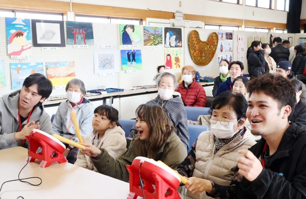 国東町旭日地区で公民館まつり　ｅスポーツ体験コーナーや絵画などの作品展も - 大分のニュースなら 大分合同新聞プレミアムオンライン Gate